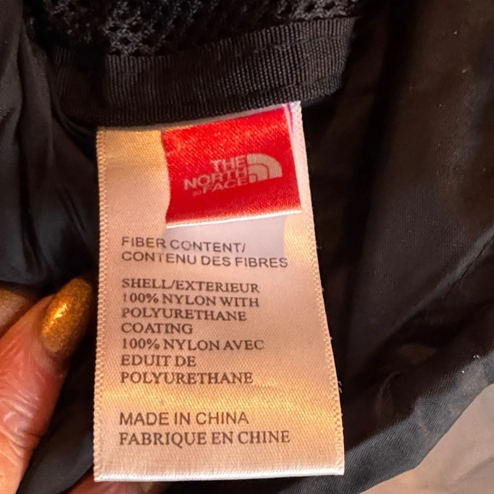 The North Face Black Quilted Backpack - Picture 2 of 5